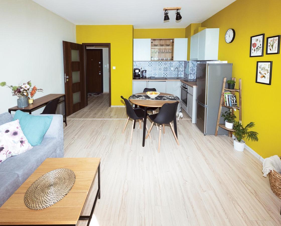 Kalina Apartment Kazanlŭk المظهر الخارجي الصورة