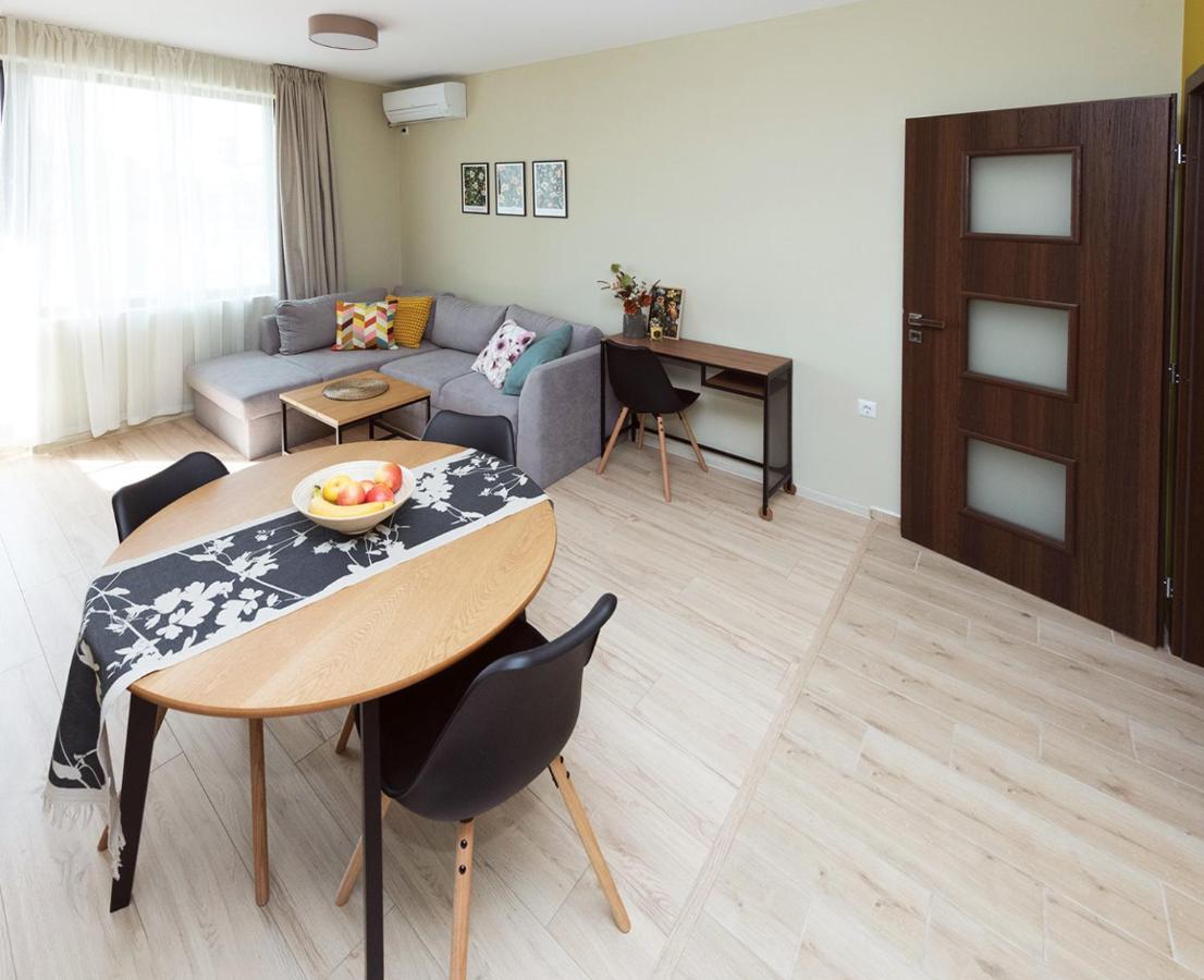 Kalina Apartment Kazanlŭk المظهر الخارجي الصورة